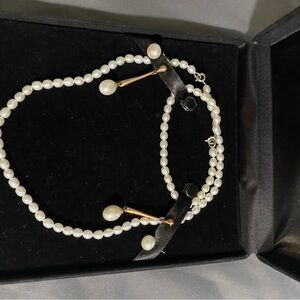 Elegant Pearl Necklace Set (1) pearl stud (1) pearl tear drop earring.
#N103